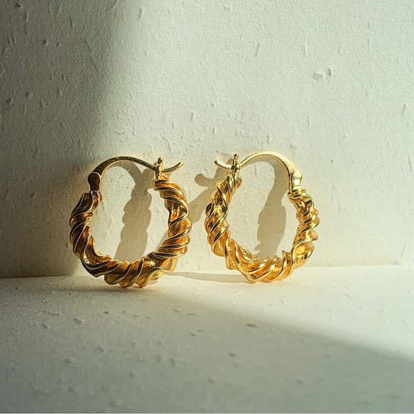 LACCstudios Jewelry - gold hoop earrings cartilage hoop earrings mini hoop earrings textured earrings